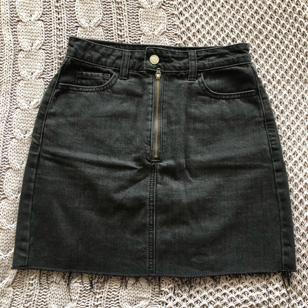 HOLISTER BLACK DENIUM SKIRT 🖤